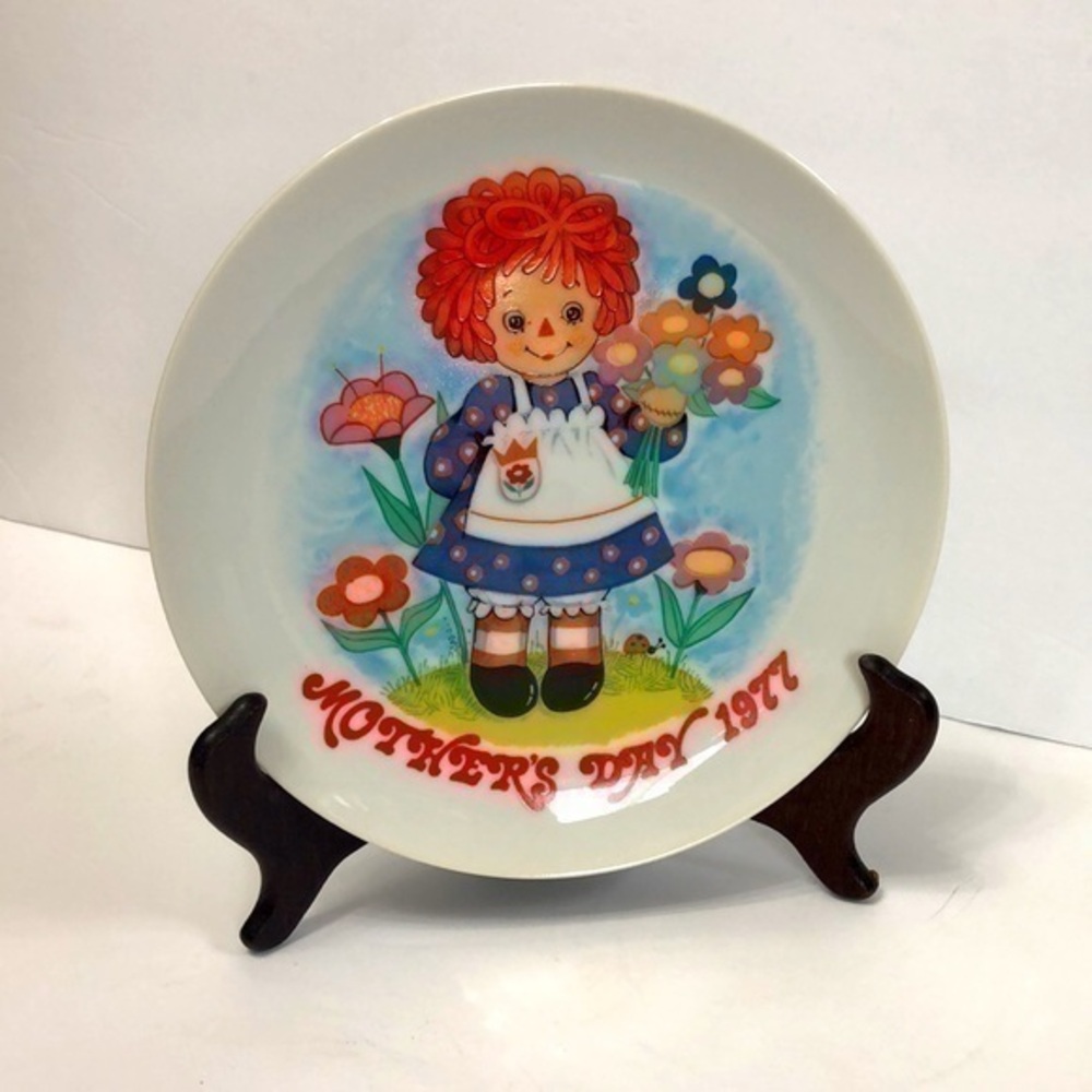 1977 Raggedy Ann Mother’s Day Schmid Collectible Plate W/ Box, 7 1/2” Diameter